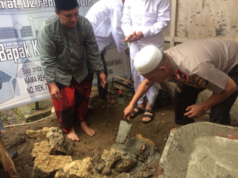 Kapolda Sulbar Hadiri Peletakan Batu Pertama Mesjid Babul Jannah.