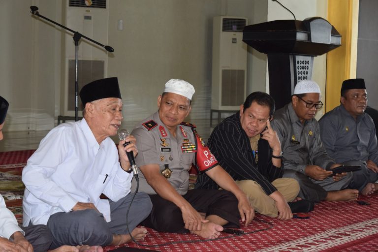 Kapolda Sulbar Silaturahim Bersam Ketua MUI Sulbar