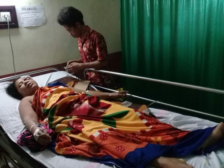 Syamsuddin Berikan Bantuan, Ibu Lunuriah Penderita Kanker Mata