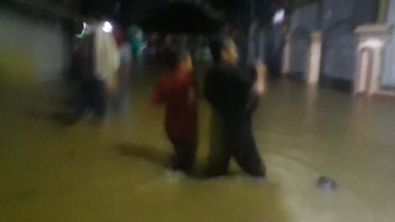 Kota Mamuju Dilanda Banjir
