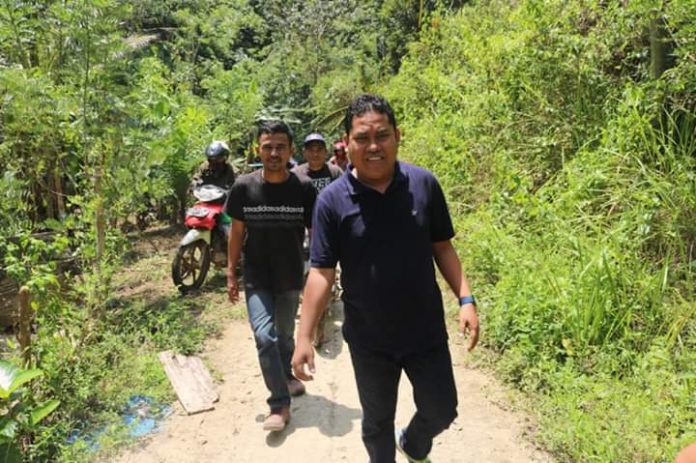 Anggota DPRD Sulbar Kunjungi Desa Terpencil Di Polman