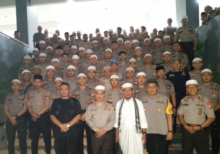 Kapolda Sulbar Kunjungi Personilnya yang BKO di Jakarta 
