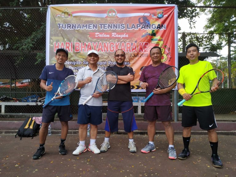 Habsi Wahid Juarai Tournamen Tenis Hut Bhayangkara