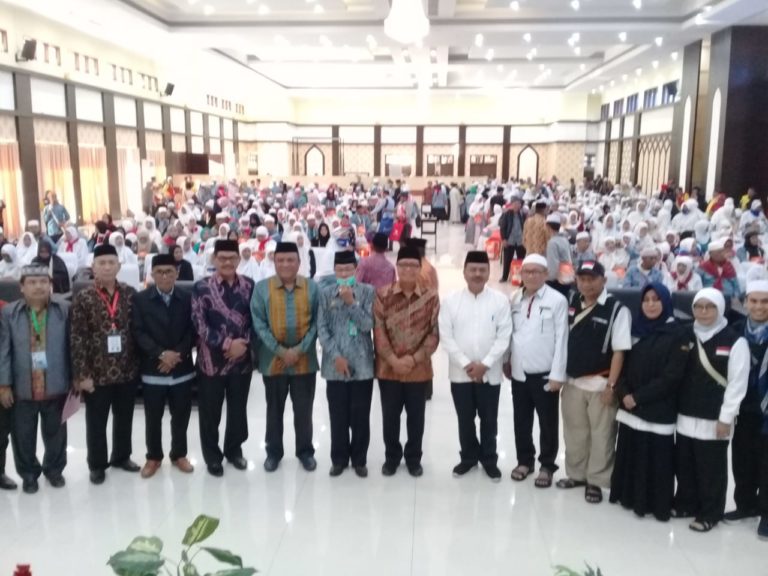 Jemaah Haji Kloter 10 Asal Sulbar, Tiba Asrama Sudiang Makassar