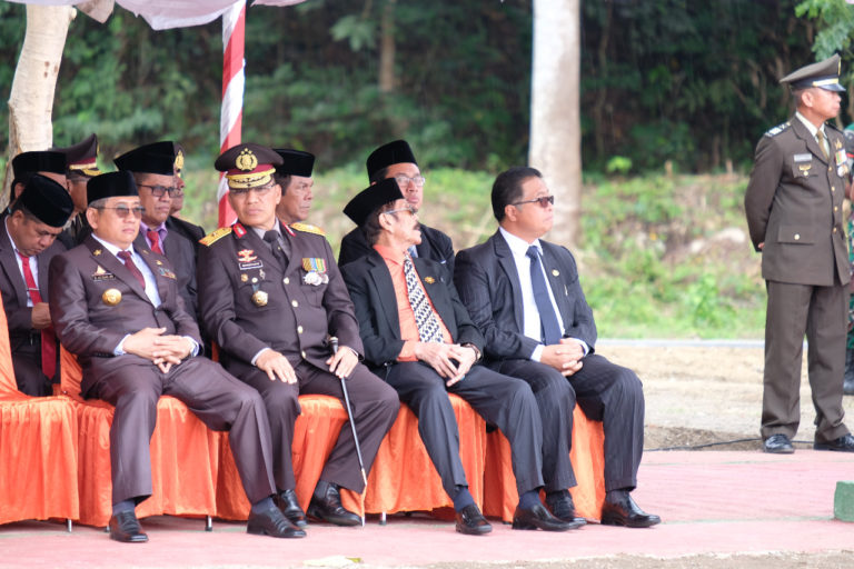 Upacara HUT TNI di Makorem 142 Tatag,Dihadiri Kapolda Sulbar