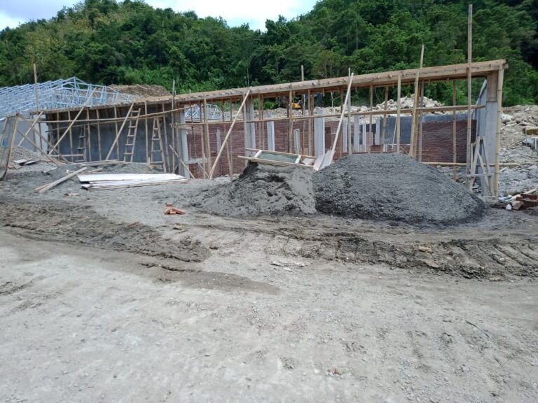 Proyek Pembangunan Rumah Sakit Di Desa Salutambung Anggaran 26 Milyar Diduga Manggunakan Material Pasir Laut.