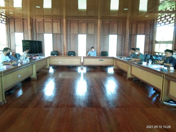 DPRD Sulbar Gelar Rapat Banggar Bersama TAPD Menindaklanjuti Hasil Evaluasi Mendagri Terhadap Ranperda Pertanggung Jawaban Pelaksanaan APBD T.A 2020
