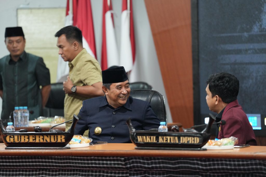 Dewan Perwakilan Rakya Daerah (DPRD) Provinsi Sulawesi Barat (Sulbar) bersama Pemerintah Provinsi Sulbar menyepakati Rancangan Peraturan Daerah (Ranperda) Rencana Pembangunan Jangka Panjang Daerah (RPJPD) Sulbar 2025-2045.