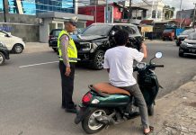 Urai Kemacetan Sore Hari, Ditlantas Polda Sulbar Berikan Pelayanan Terbaik di Tiga Titik Padat Kendaraan