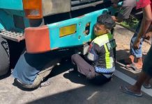 Aksi Sigap PJR Polda Sulbar: Amankan Mobil Mogok di Tanjakan Ampallas dan Seberangkan Anak Sekolah